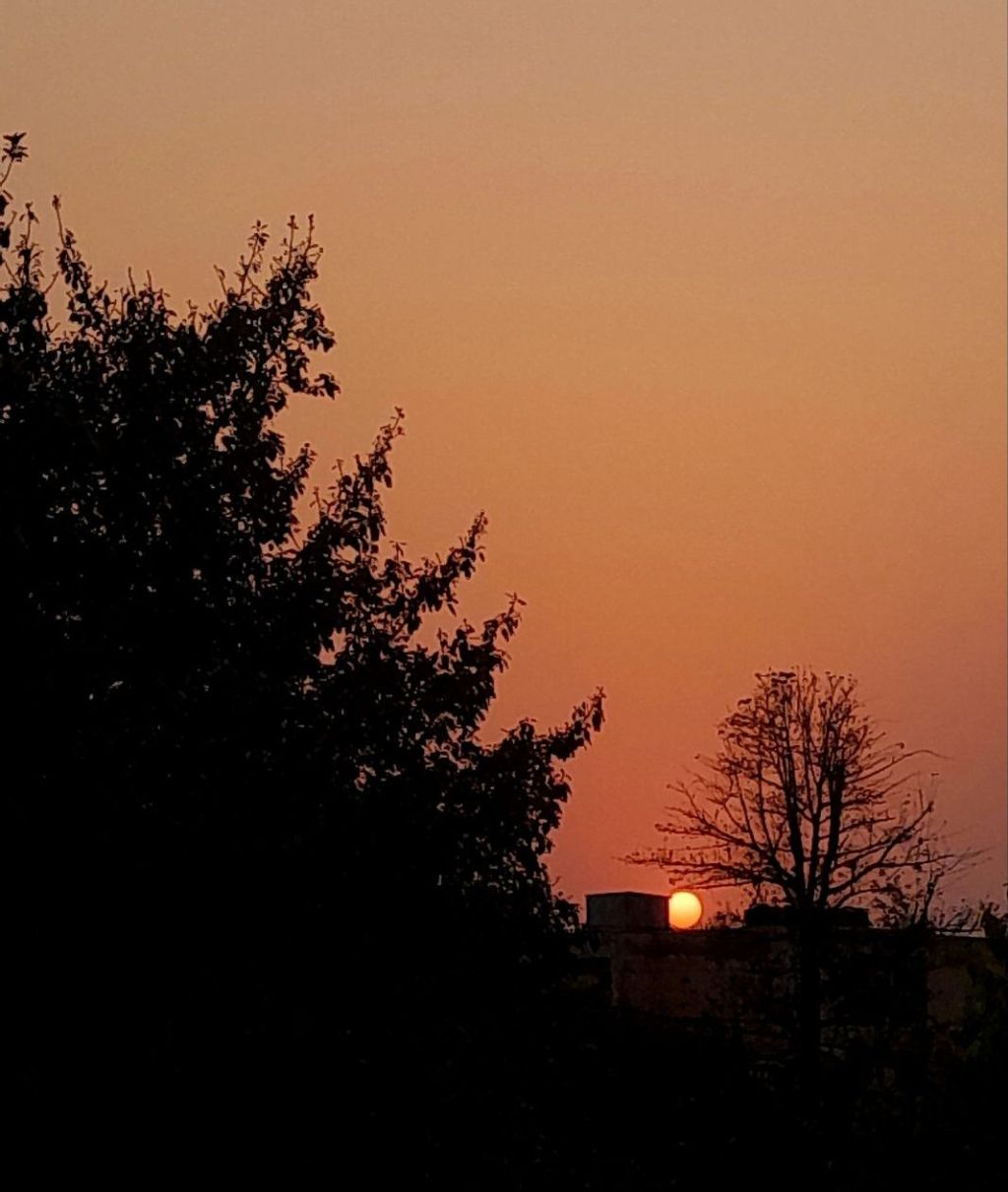 The same angle, yet — never the same&nbsp;hues